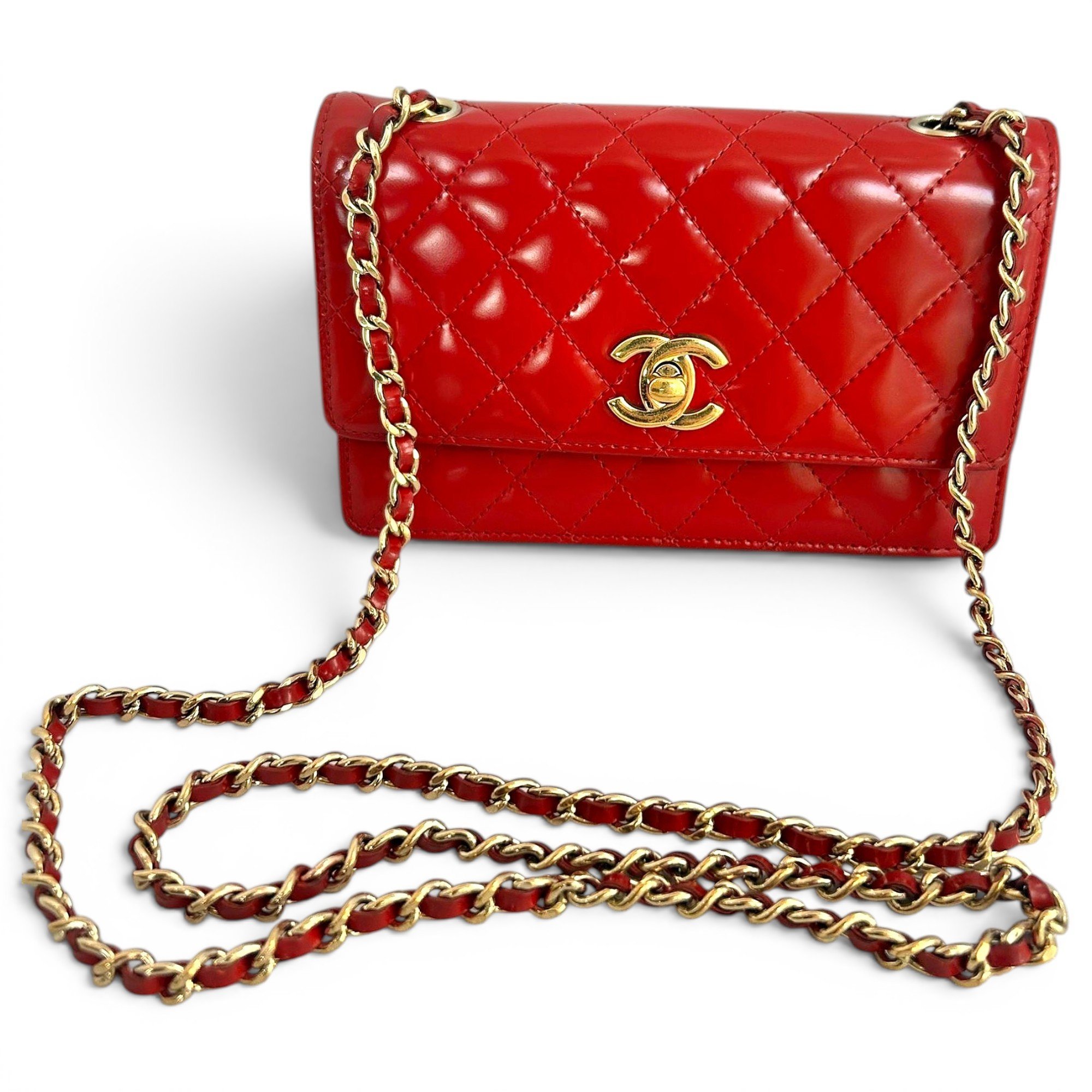 Wallet On Chain Timeless/Classique leather crossbody bag