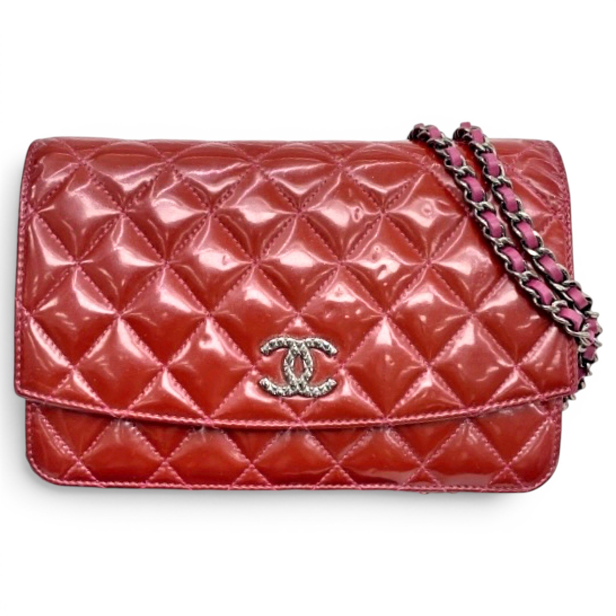 Wallet On Chain patent leather crossbody bag