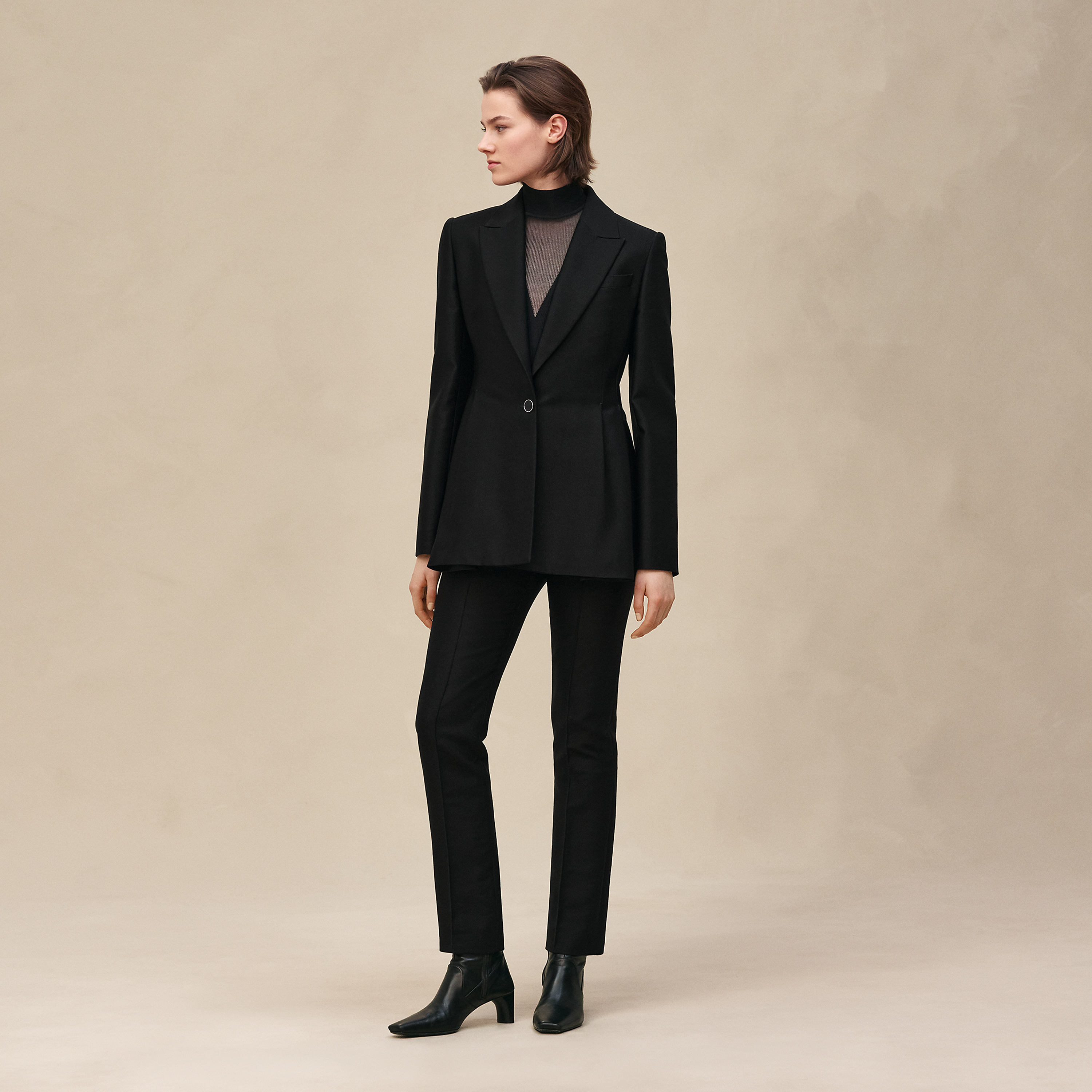 Wraparound suit jacket
