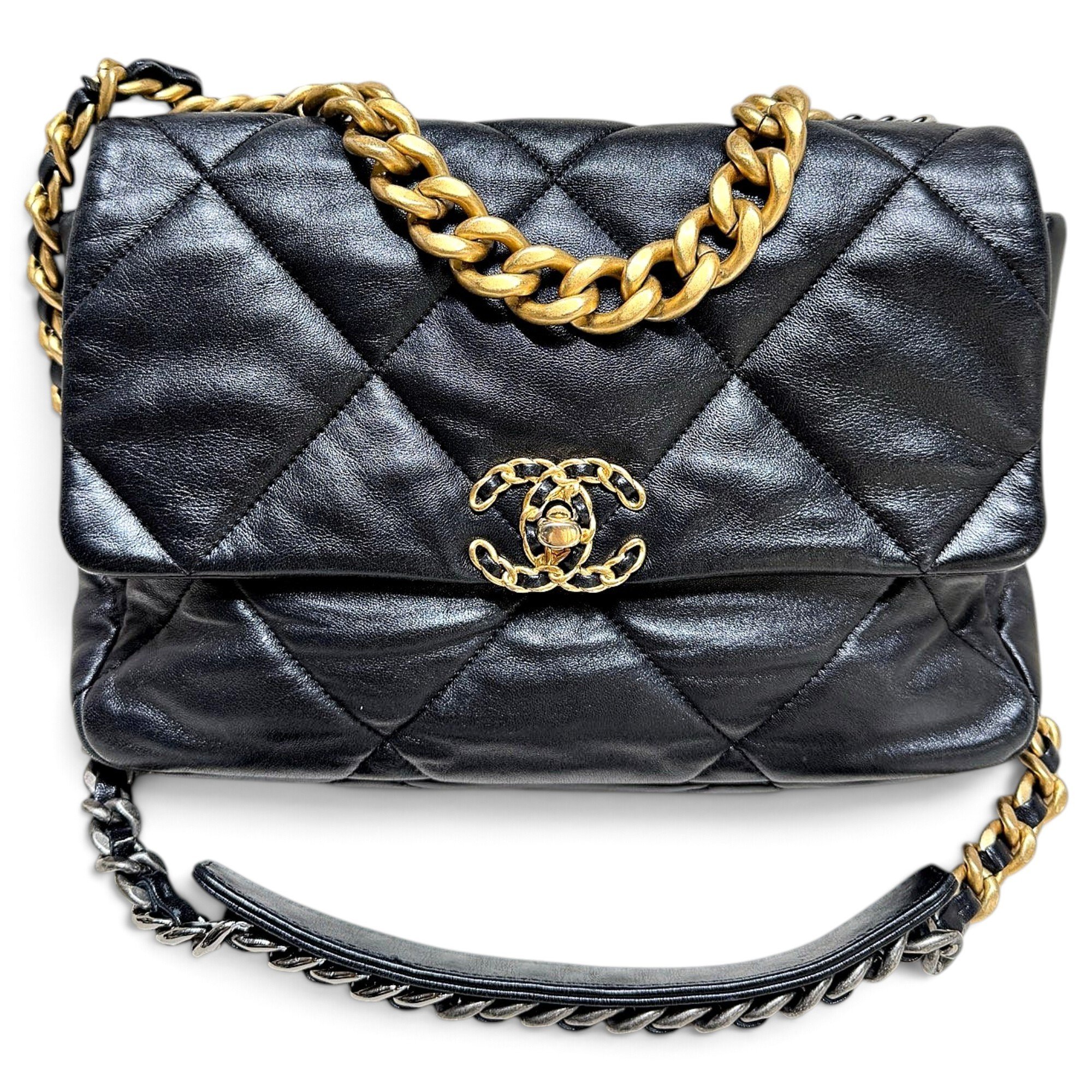 Chanel 19 leather handbag