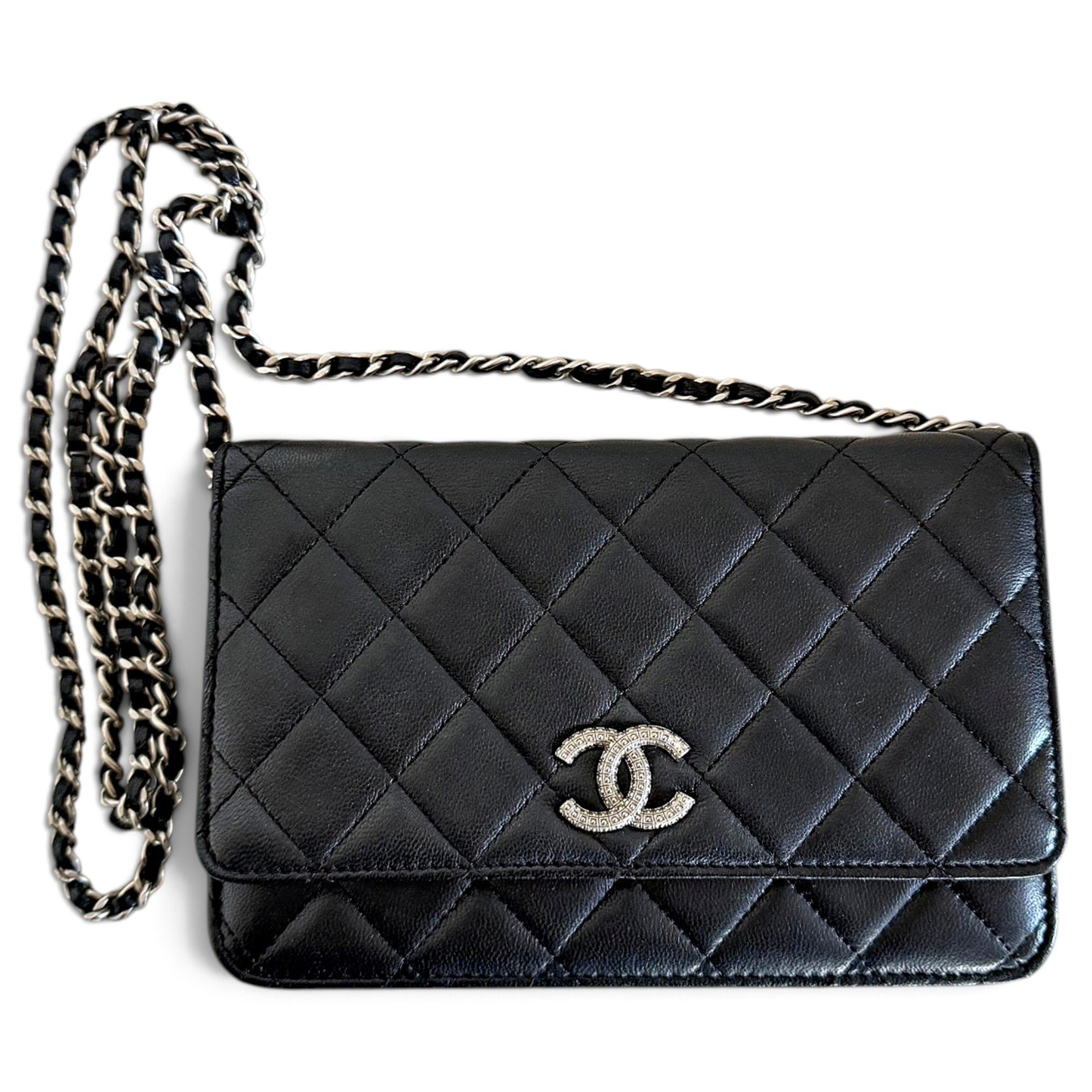 Wallet On Chain Timeless/Classique leather crossbody bag
