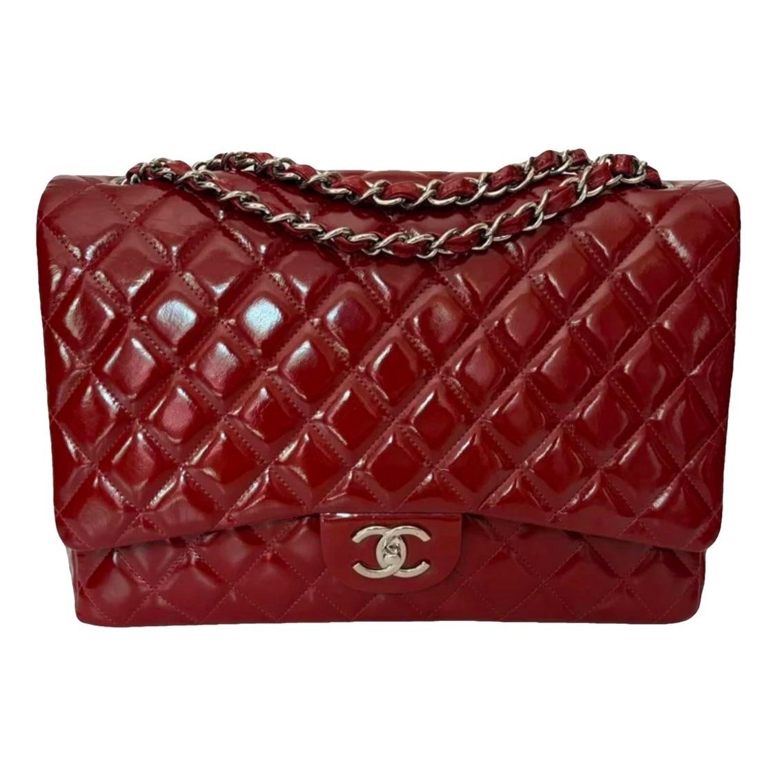 Timeless/Classique patent leather handbag