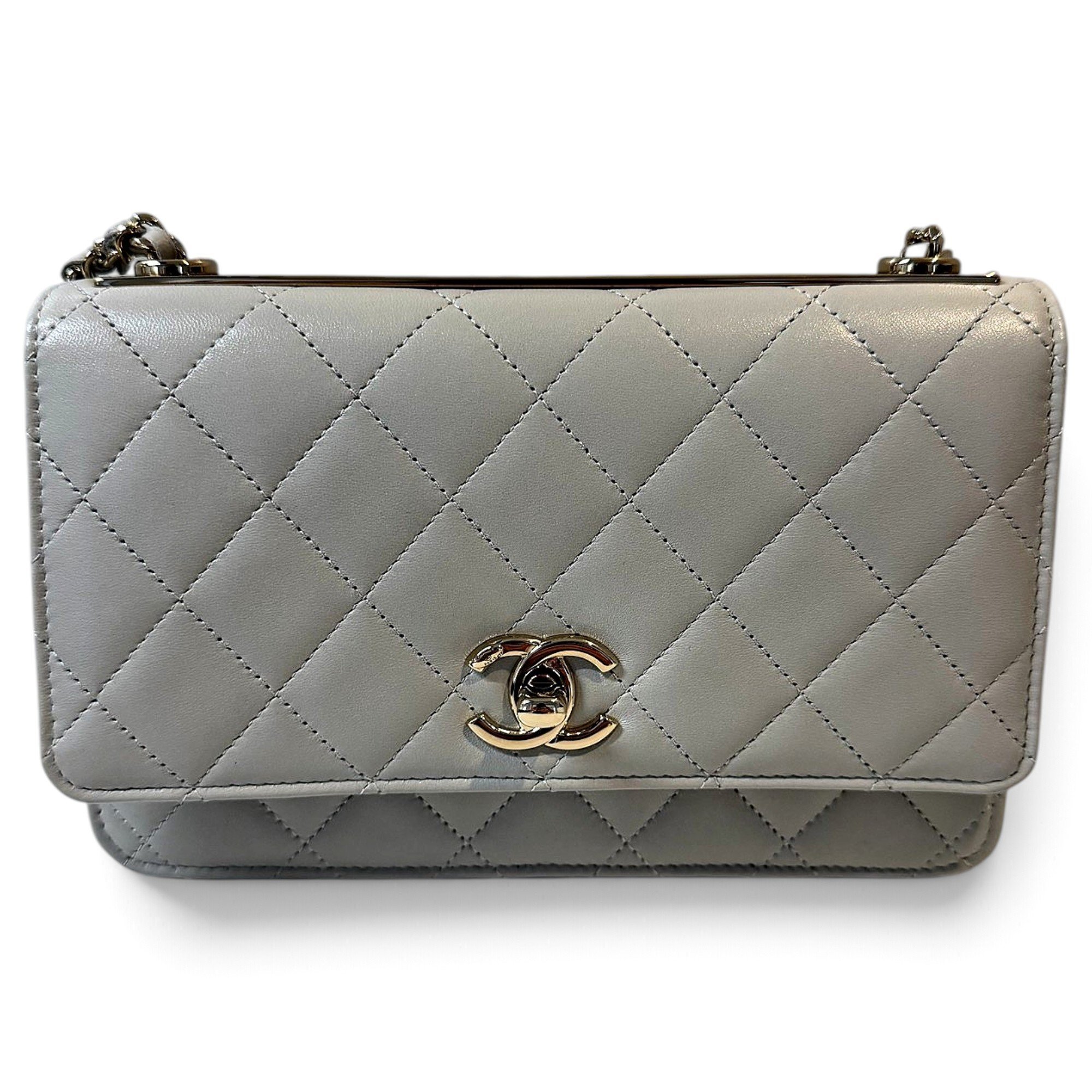 Wallet On Chain leather crossbody bag
