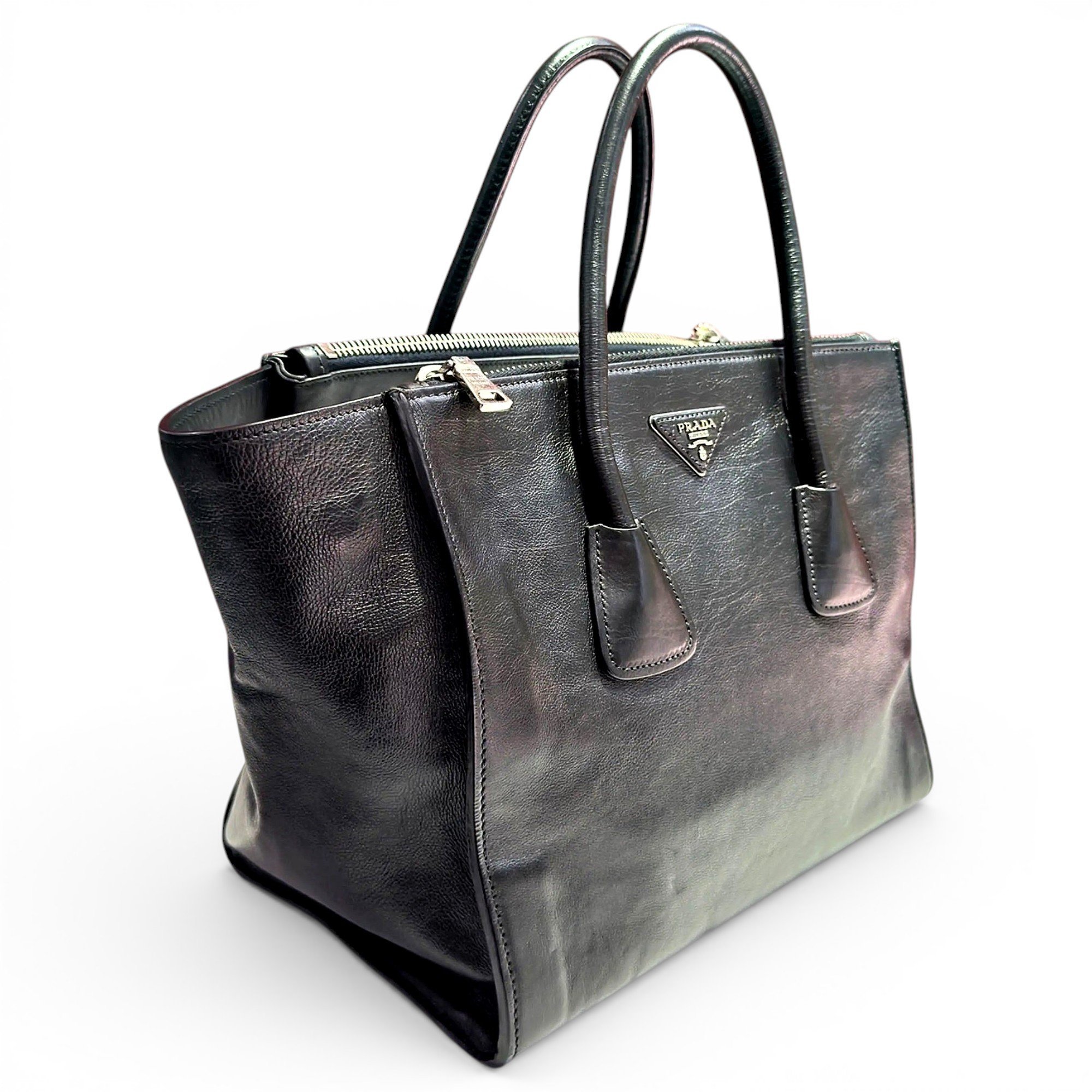 Leather handbag