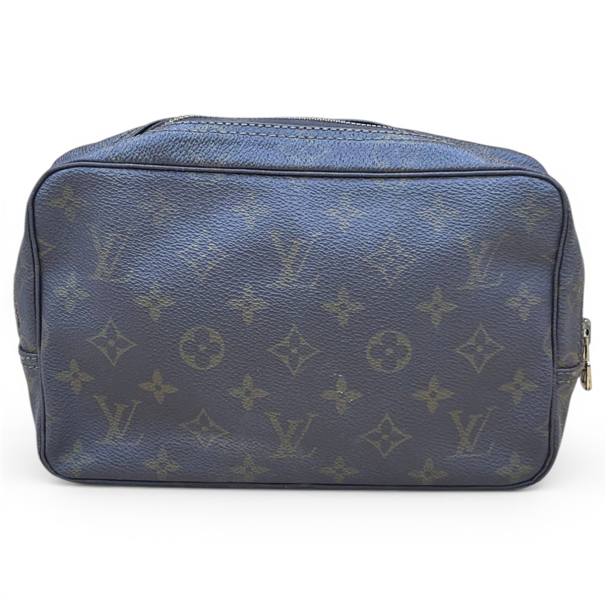Leather clutch bag