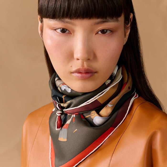 Illusion Exquise Scarf 70