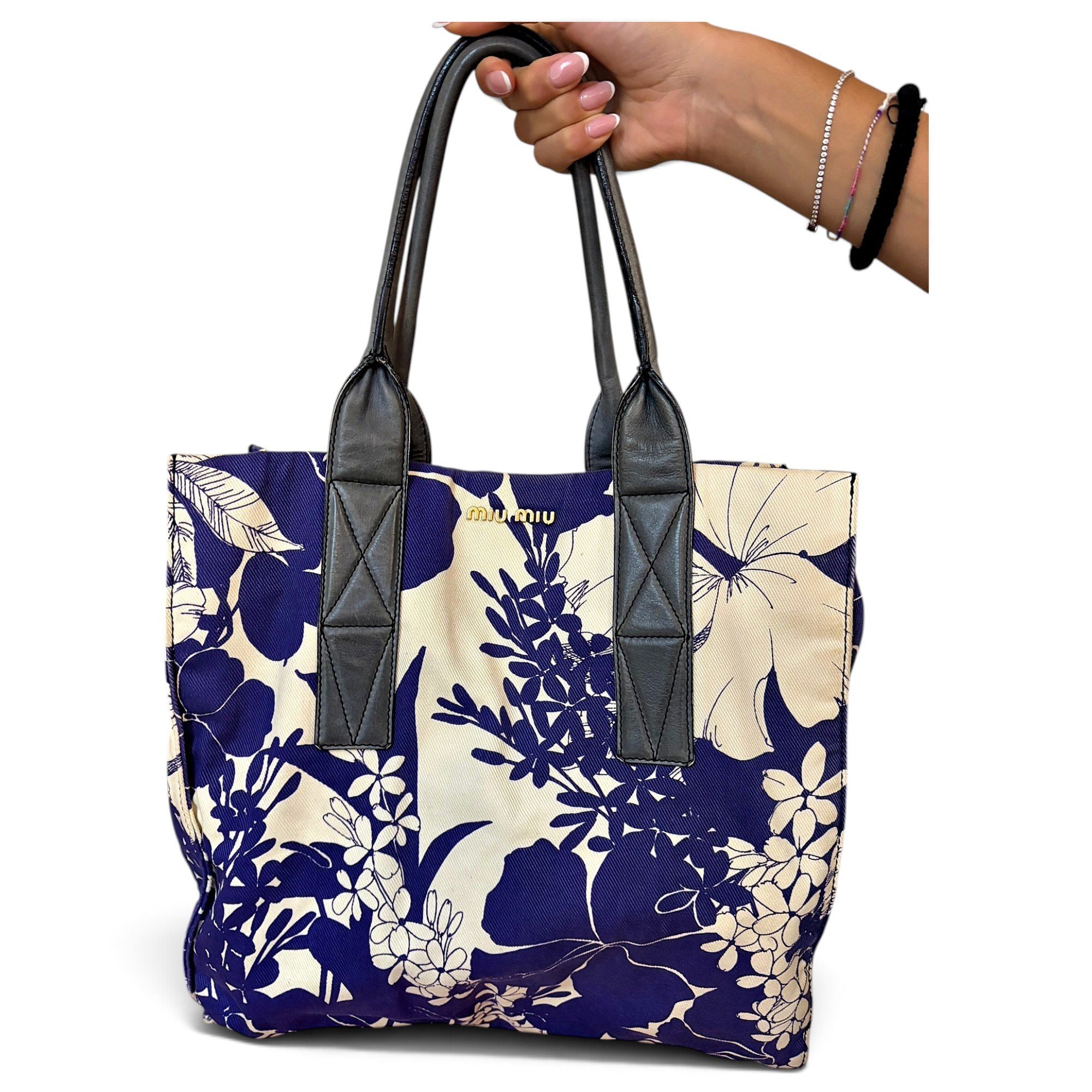 Handbag