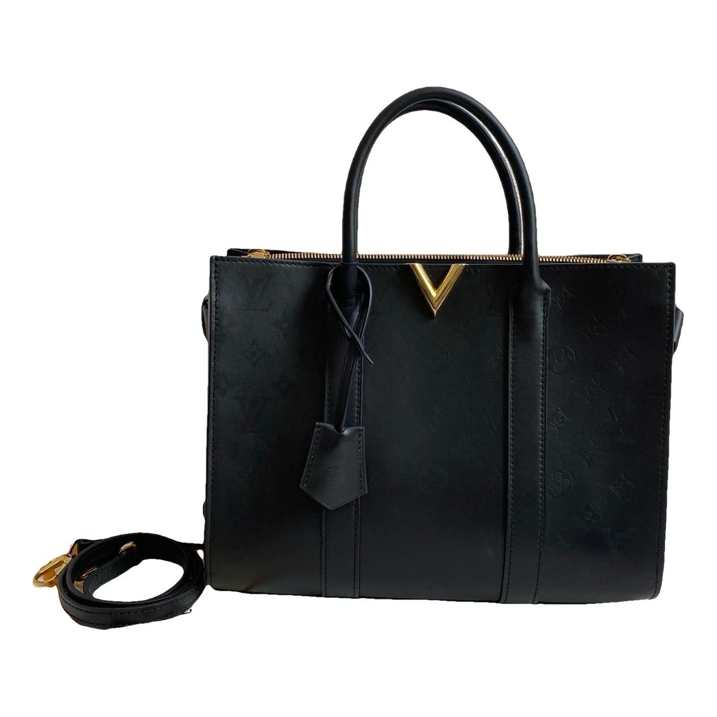 Very Zipped Tote leather handbag