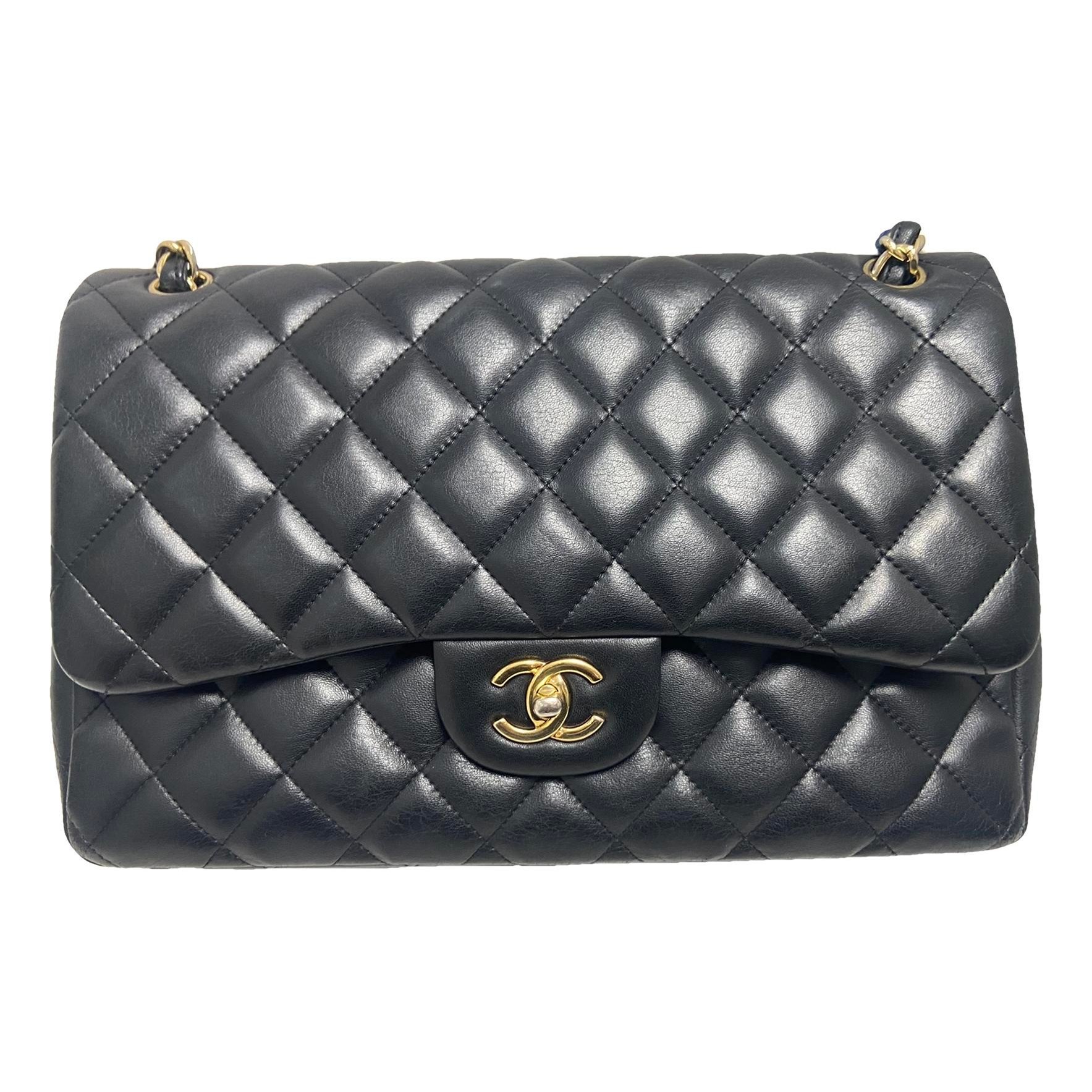 Timeless/Classique leather crossbody bag