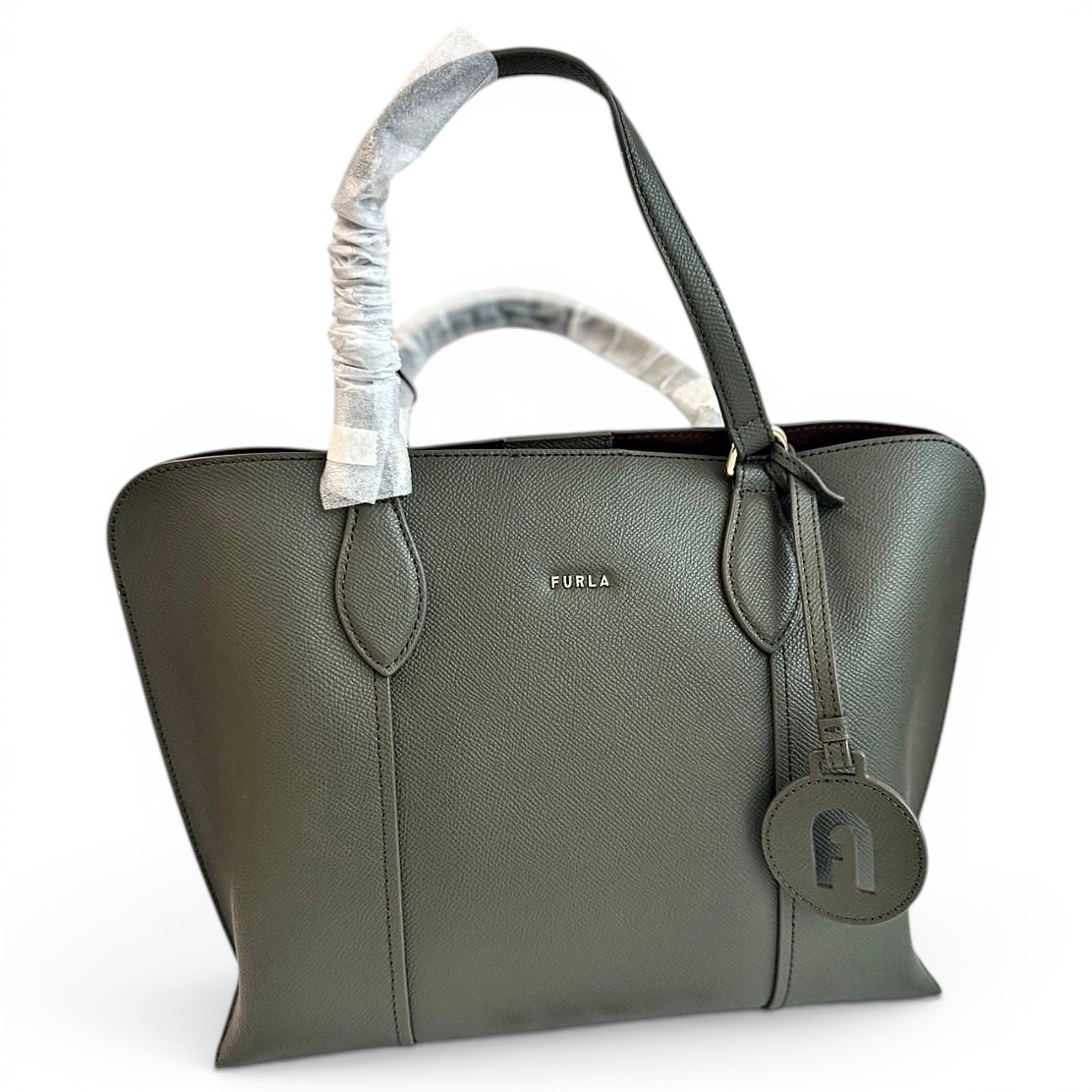 Leather handbag