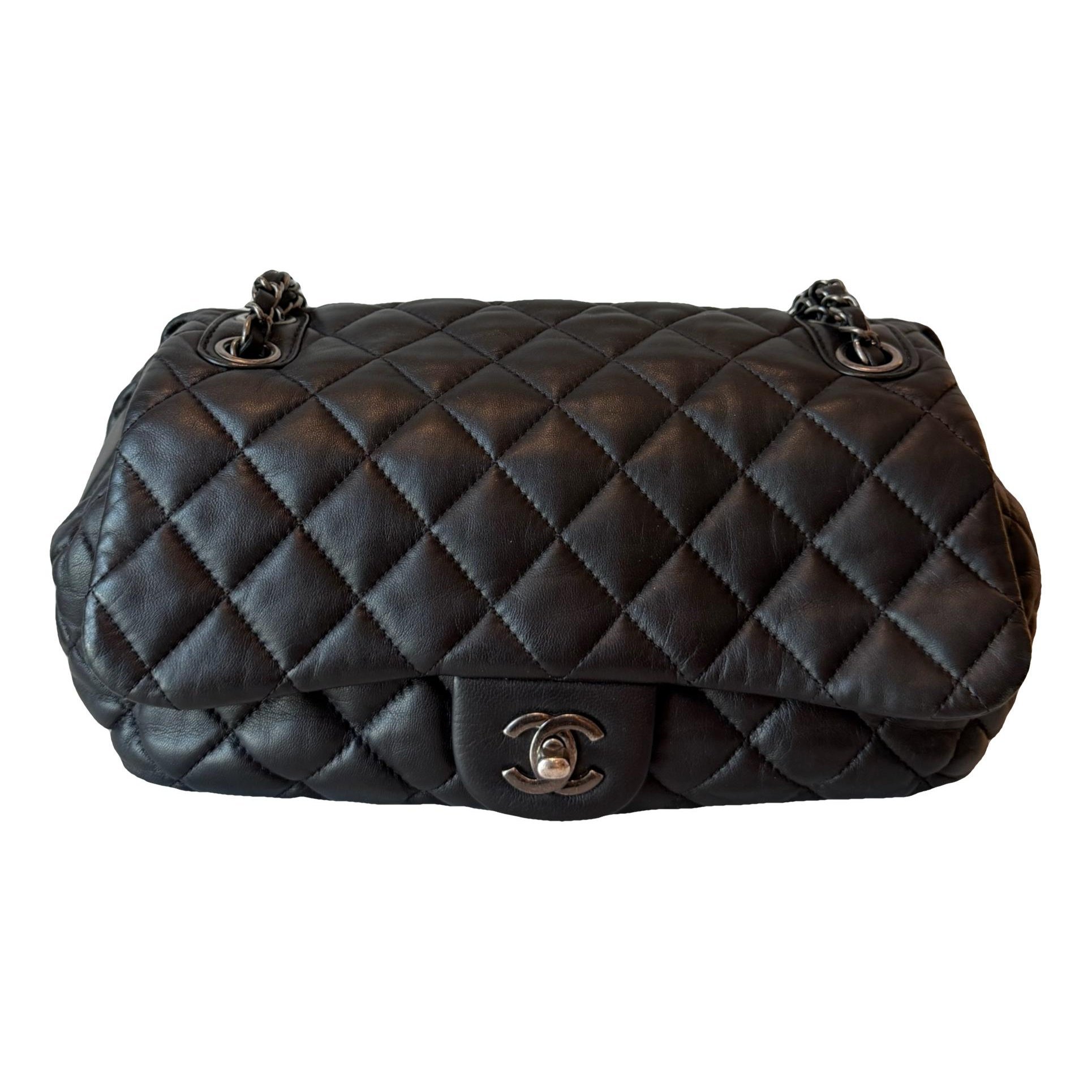 Timeless/Classique leather crossbody bag