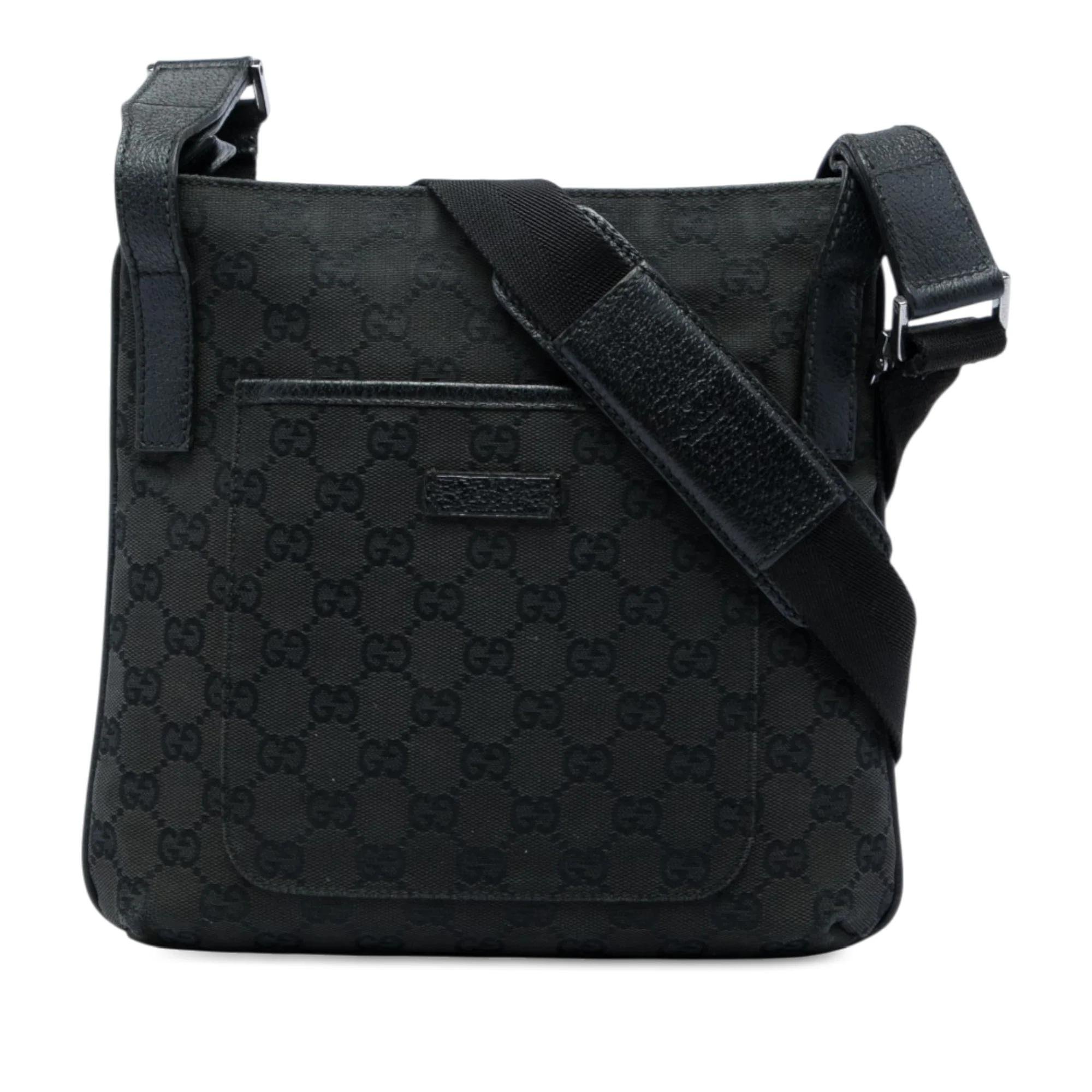 Gucci B leather handbag