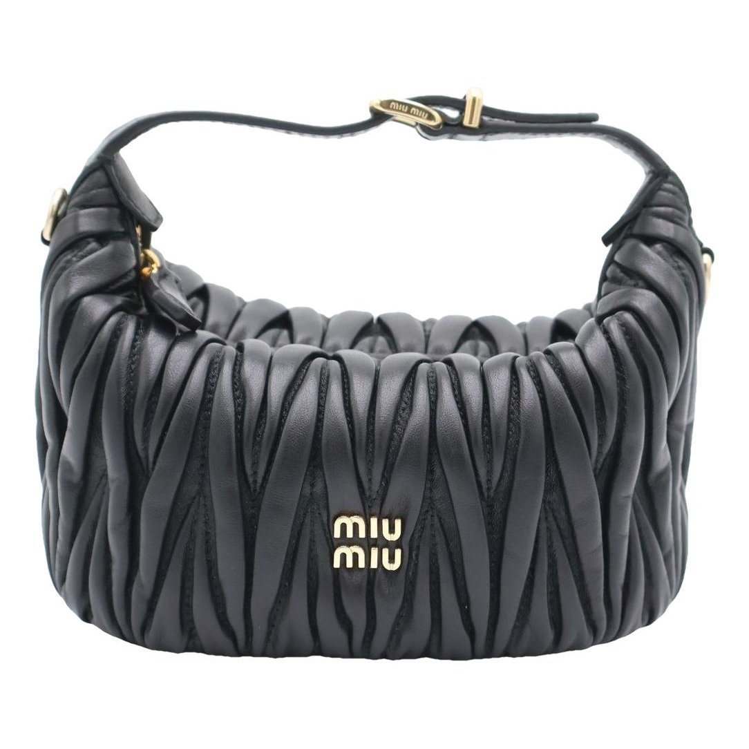 Matelassé leather handbag