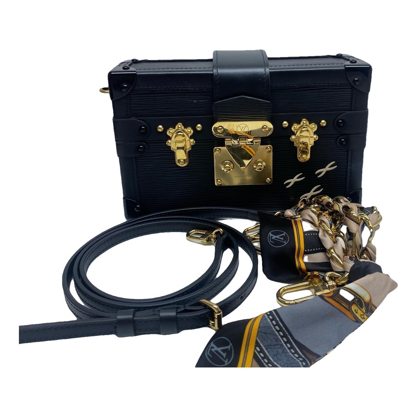 Petite Malle leather handbag