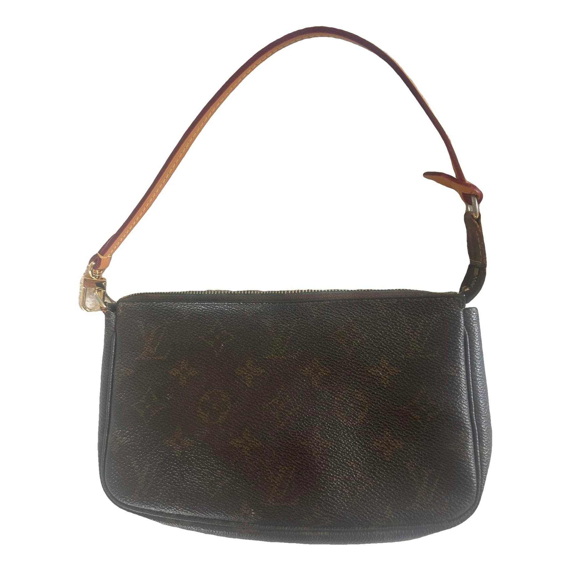 Pochette Accessoire leather handbag