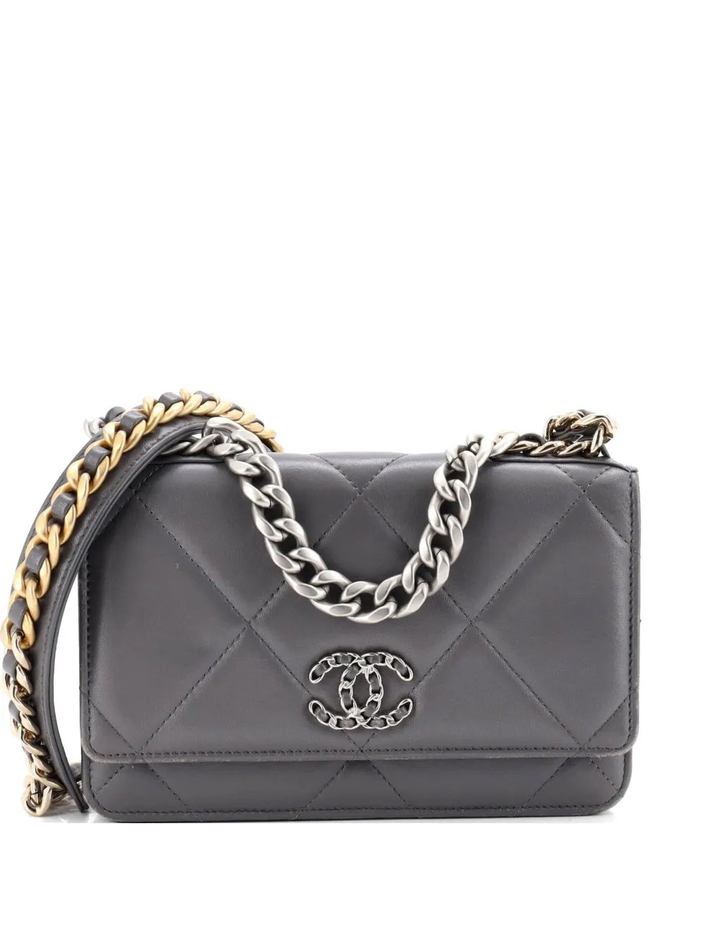19 Wallet on Chain Quilted Lambskin crossbody bag