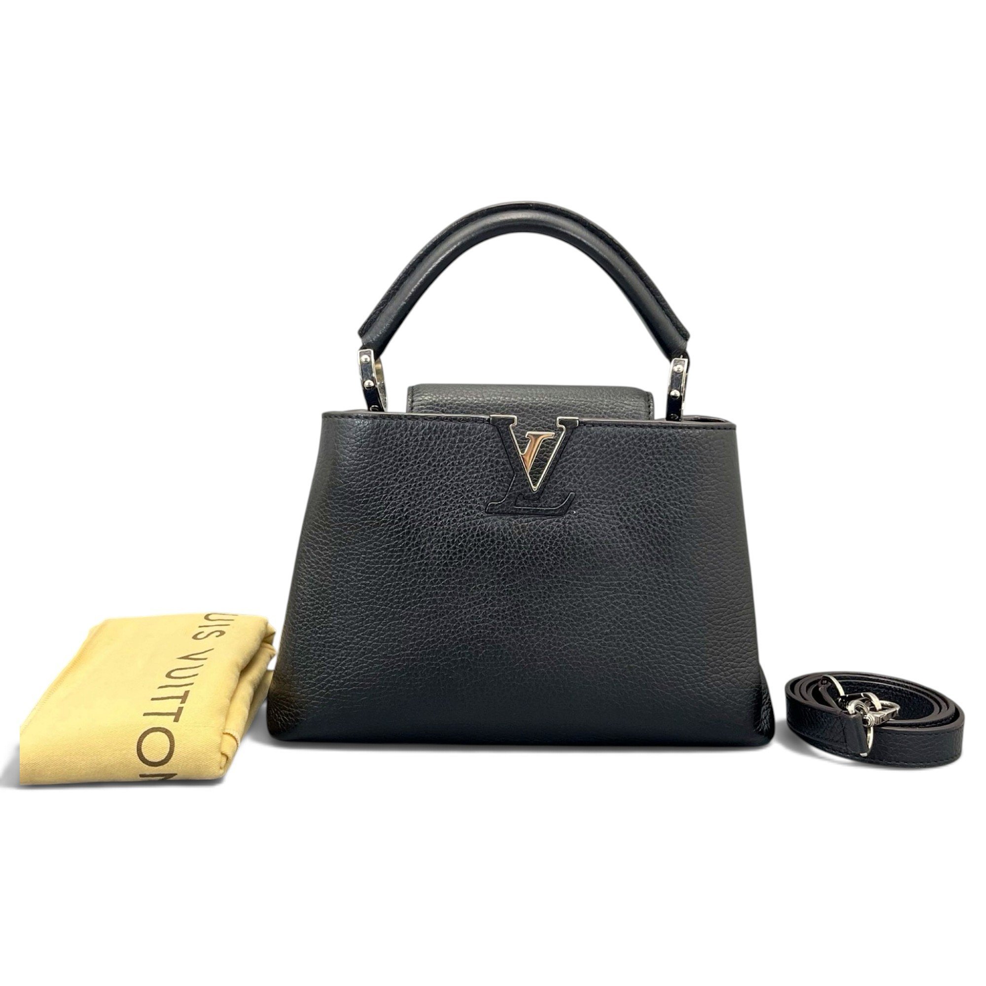 Capucines leather handbag