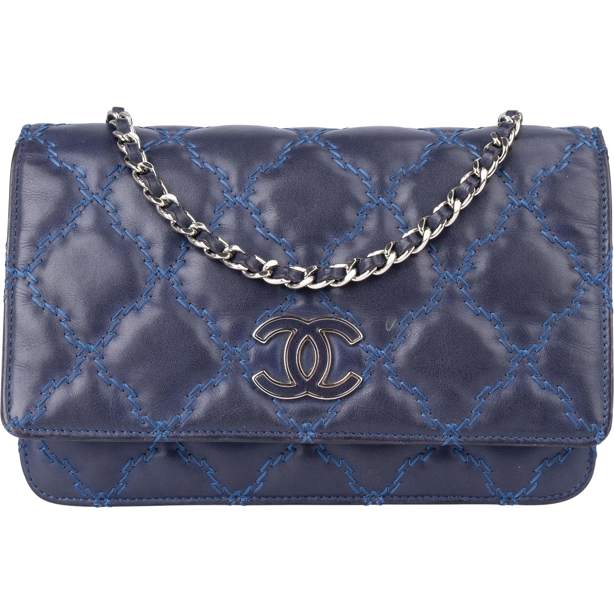 Wallet On Chain Timeless/Classique leather crossbody bag