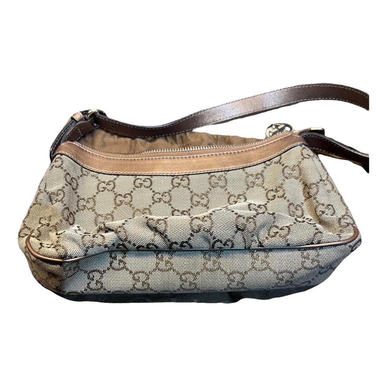 Clutch bag