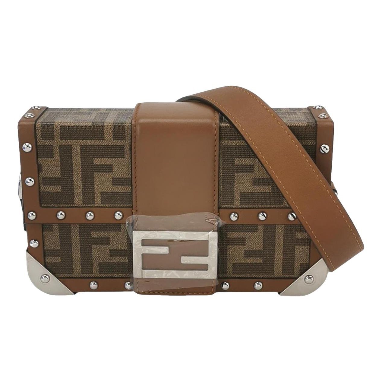 Baguette leather handbag
