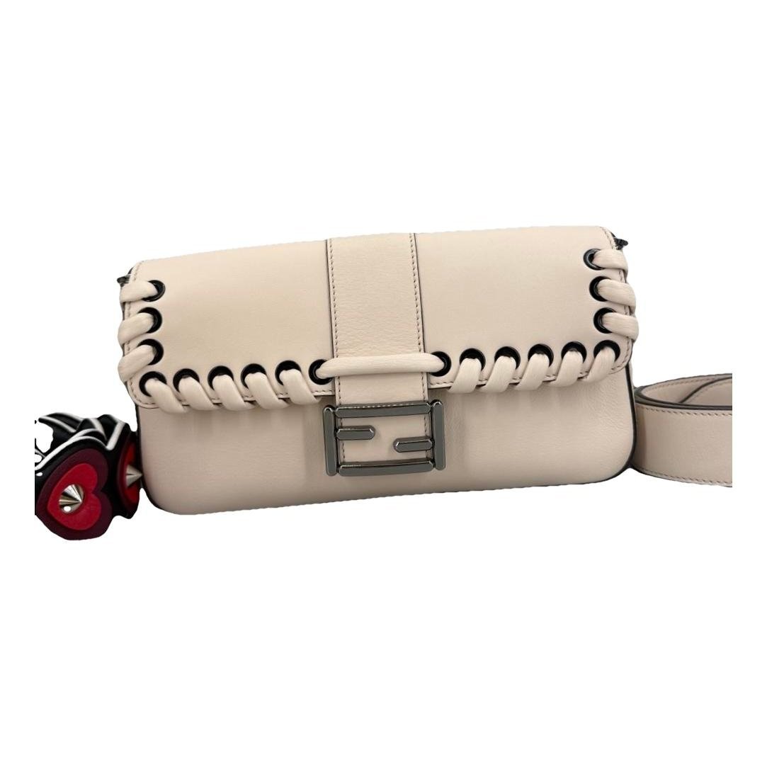 Baguette leather handbag
