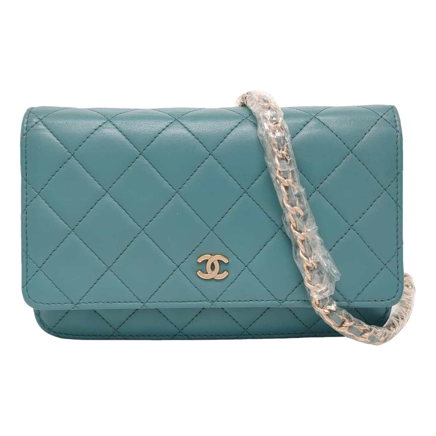 Wallet On Chain Timeless/Classique leather crossbody bag