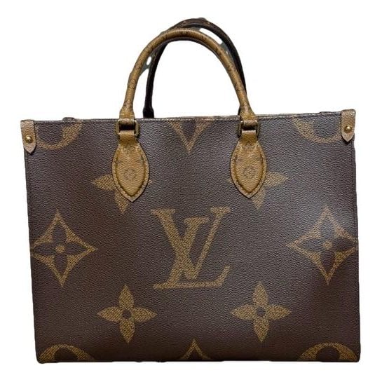 Onthego leather handbag