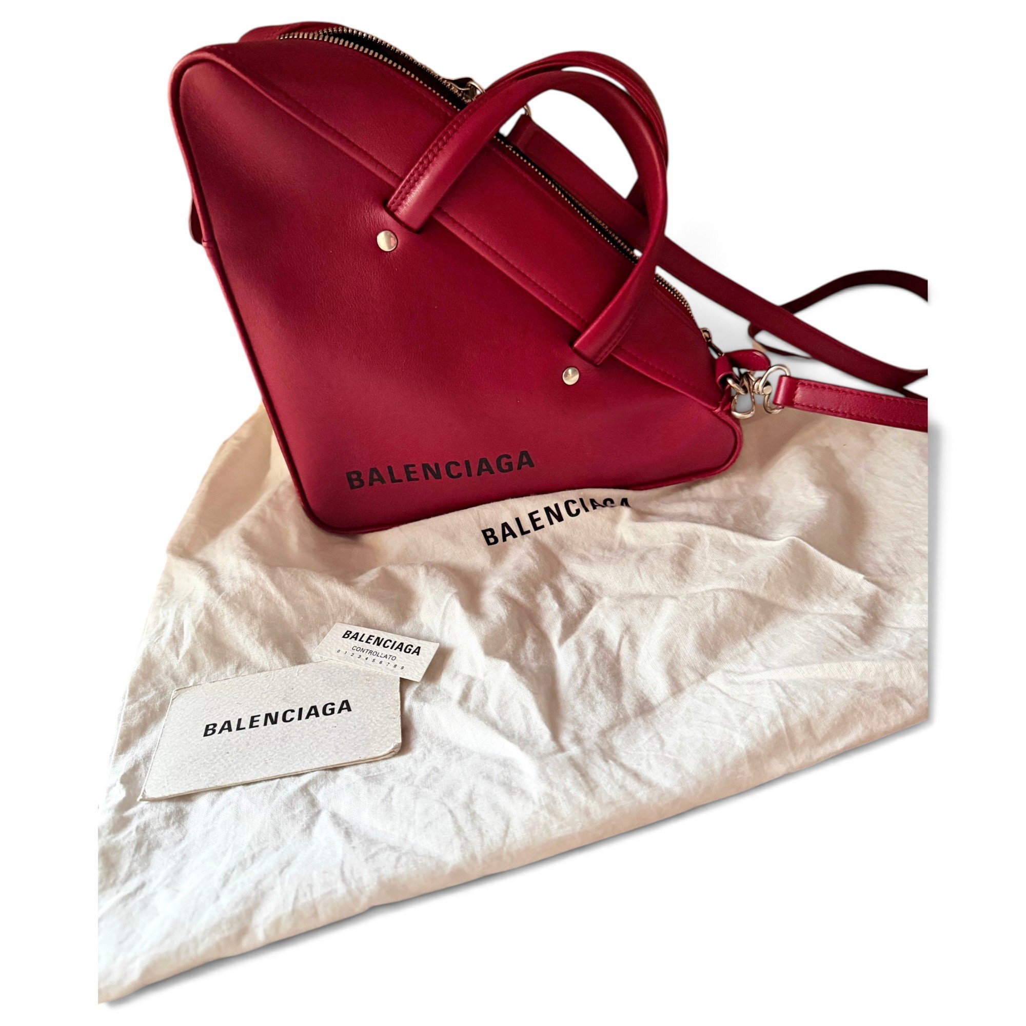 Triangle leather crossbody bag