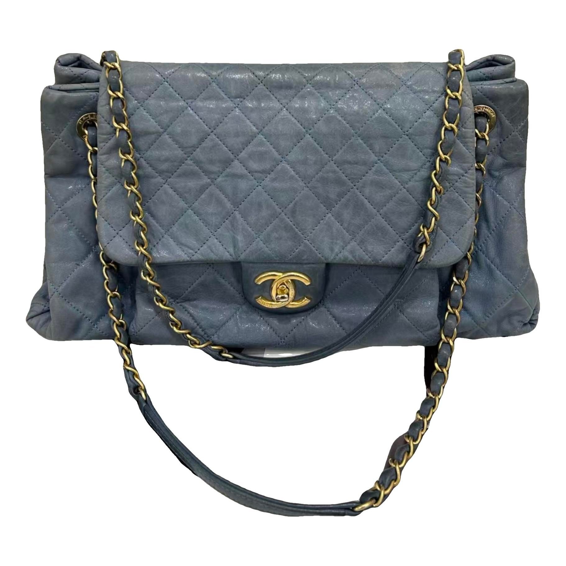 Timeless/Classique leather crossbody bag