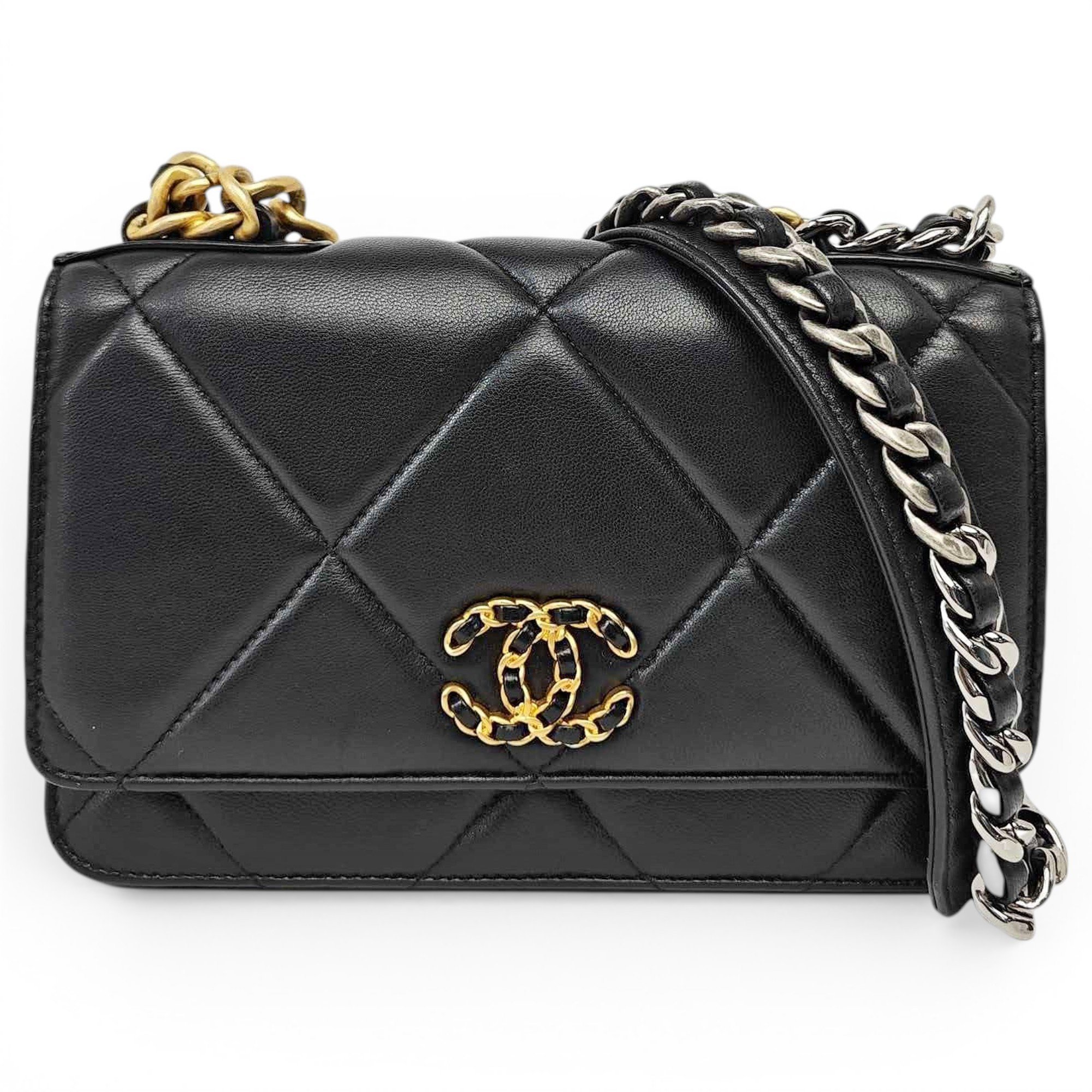 Wallet On Chain Chanel 19 leather handbag