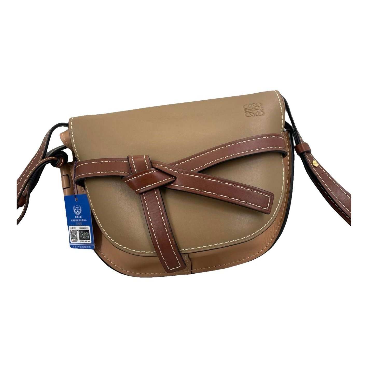 Gate leather handbag