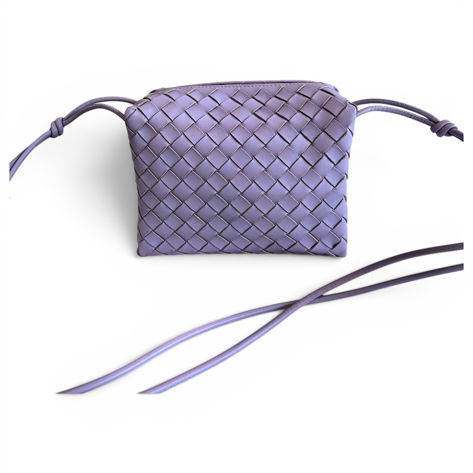 Loop leather handbag