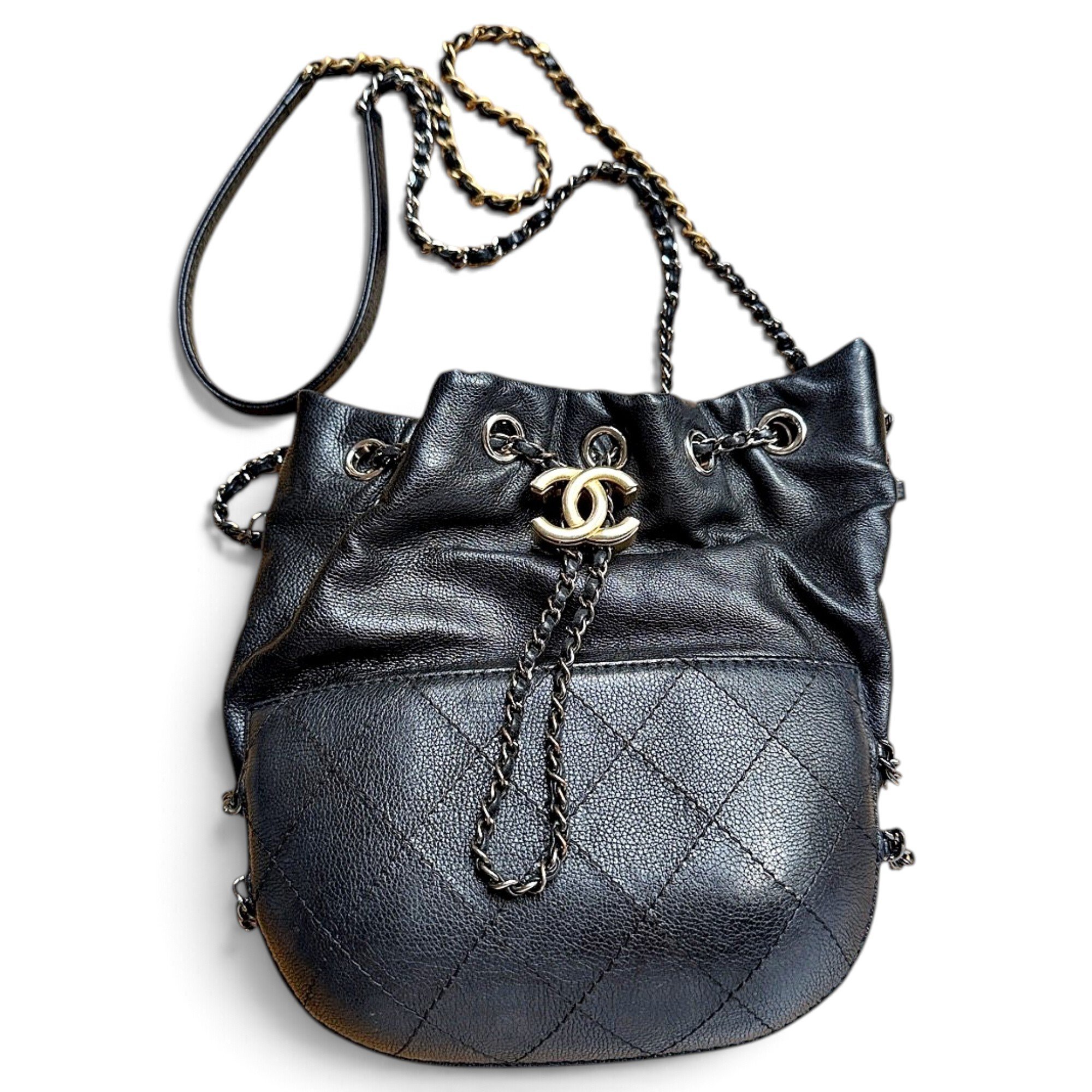 Gabrielle Bucket leather bag