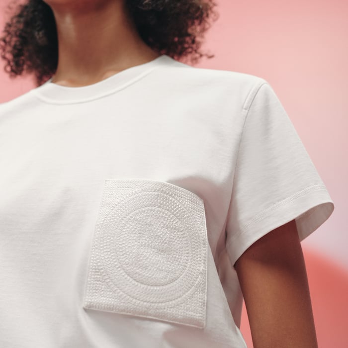 Blanc Embroidered Pocket T-shirt