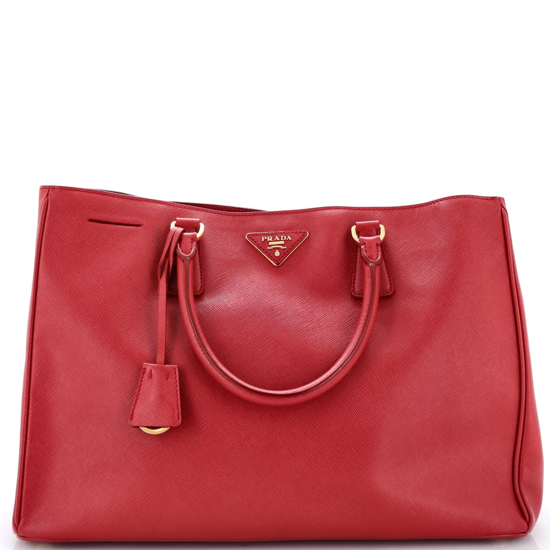 Leather tote