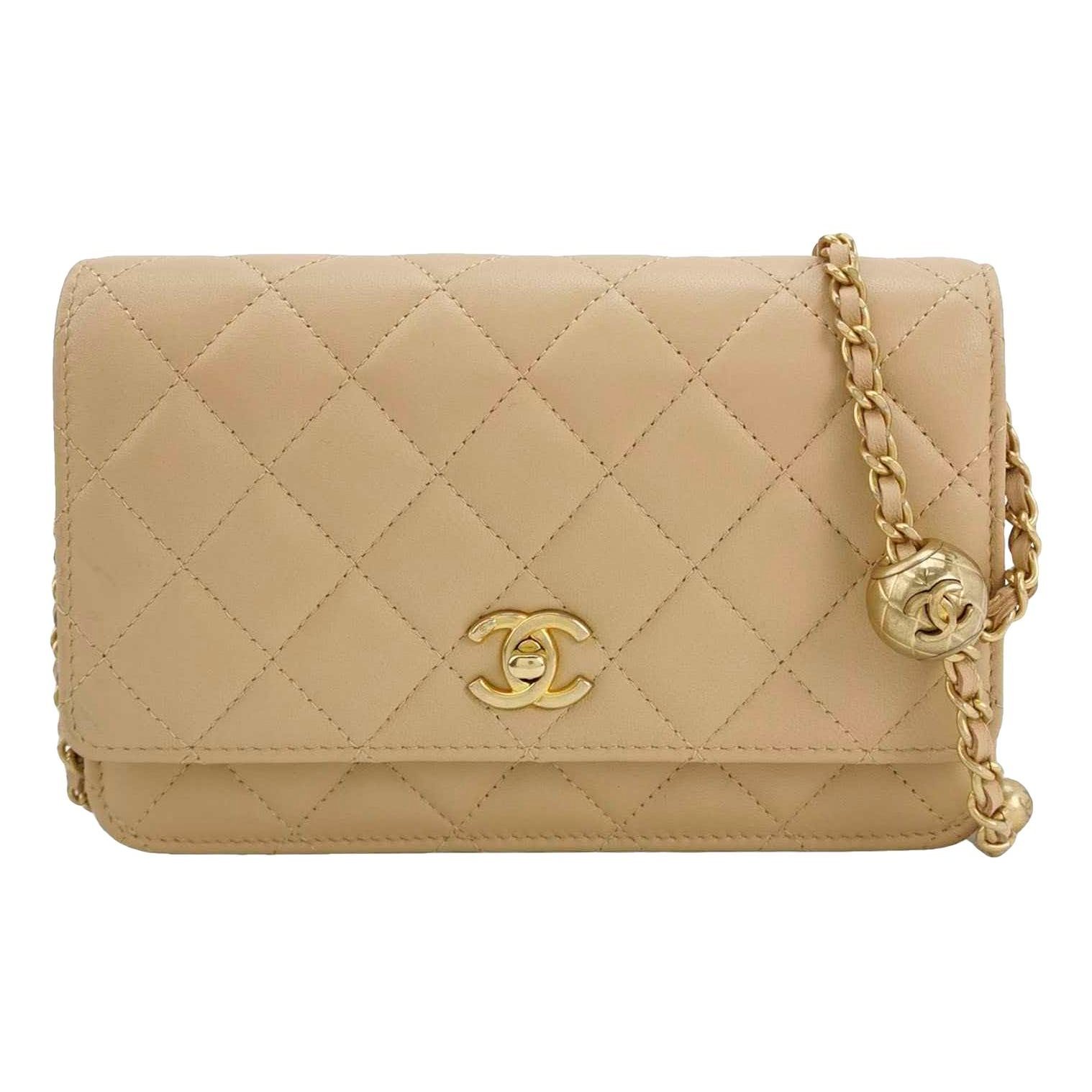 Wallet On Chain Timeless/Classique leather crossbody bag