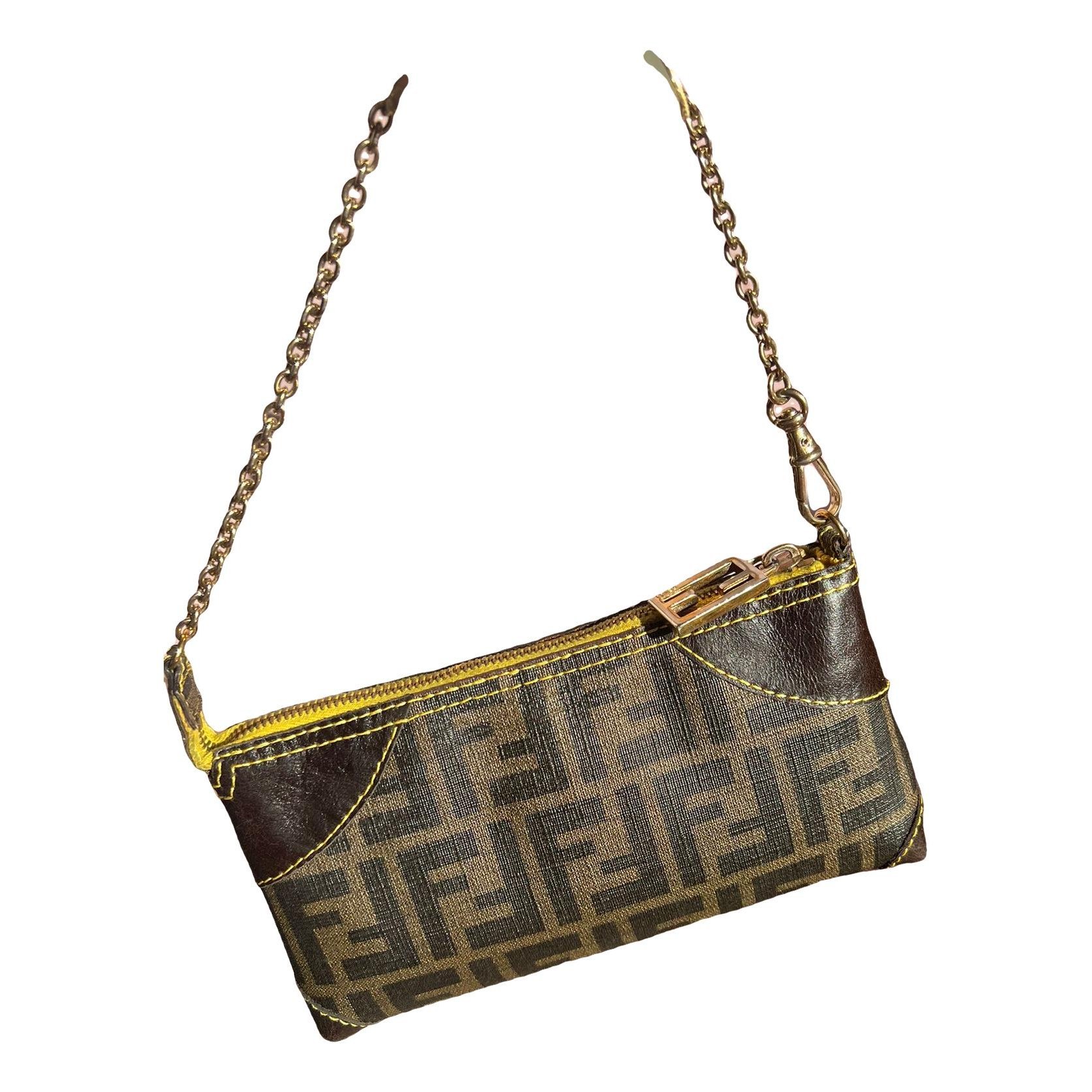 Fendi Leather clutch bag