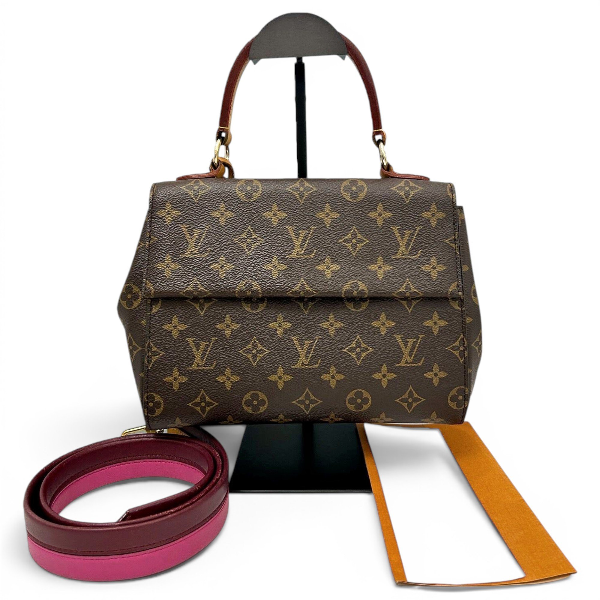 Louis Vuitton Cluny leather handbag