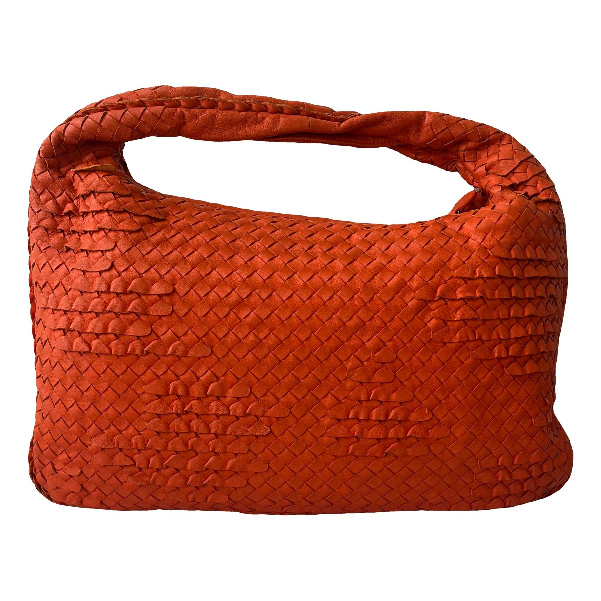 Veneta leather handbag