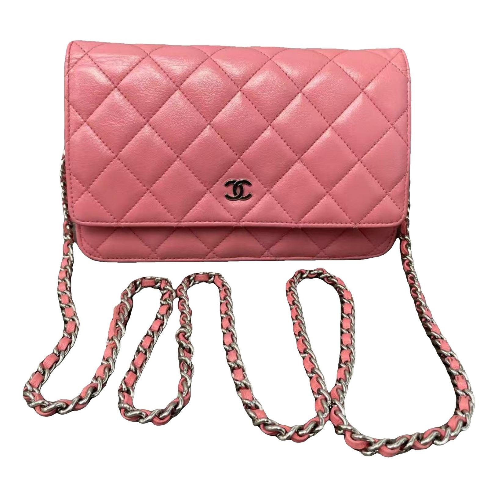 Wallet On Chain Timeless/Classique leather crossbody bag