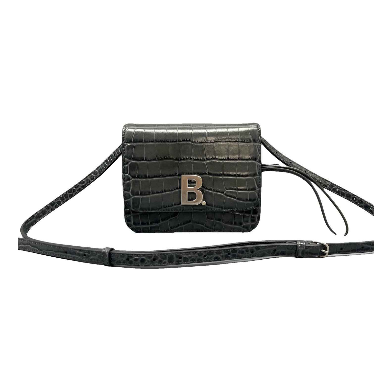 B leather crossbody bag