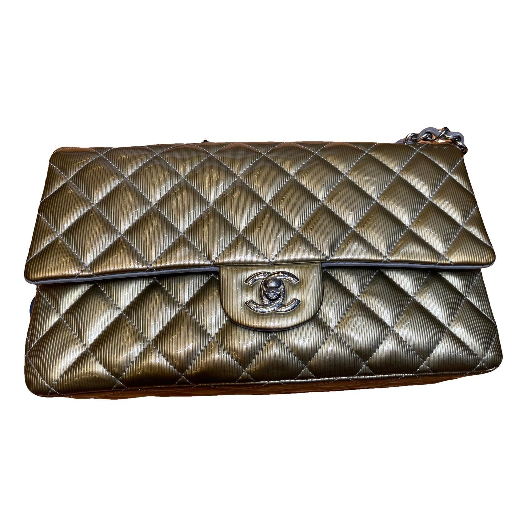 Timeless/Classique leather crossbody bag