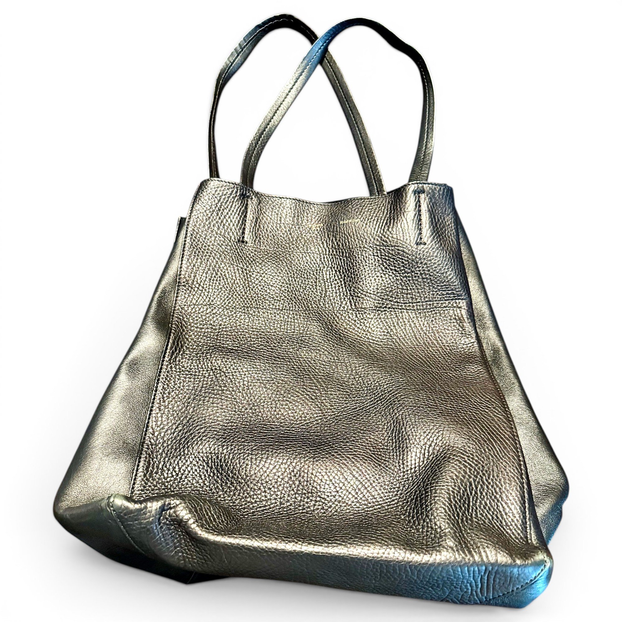 Leather tote