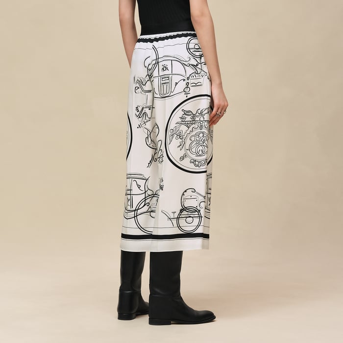 Blanc Nacre "Ex-libris a Main Levee" Short Pants