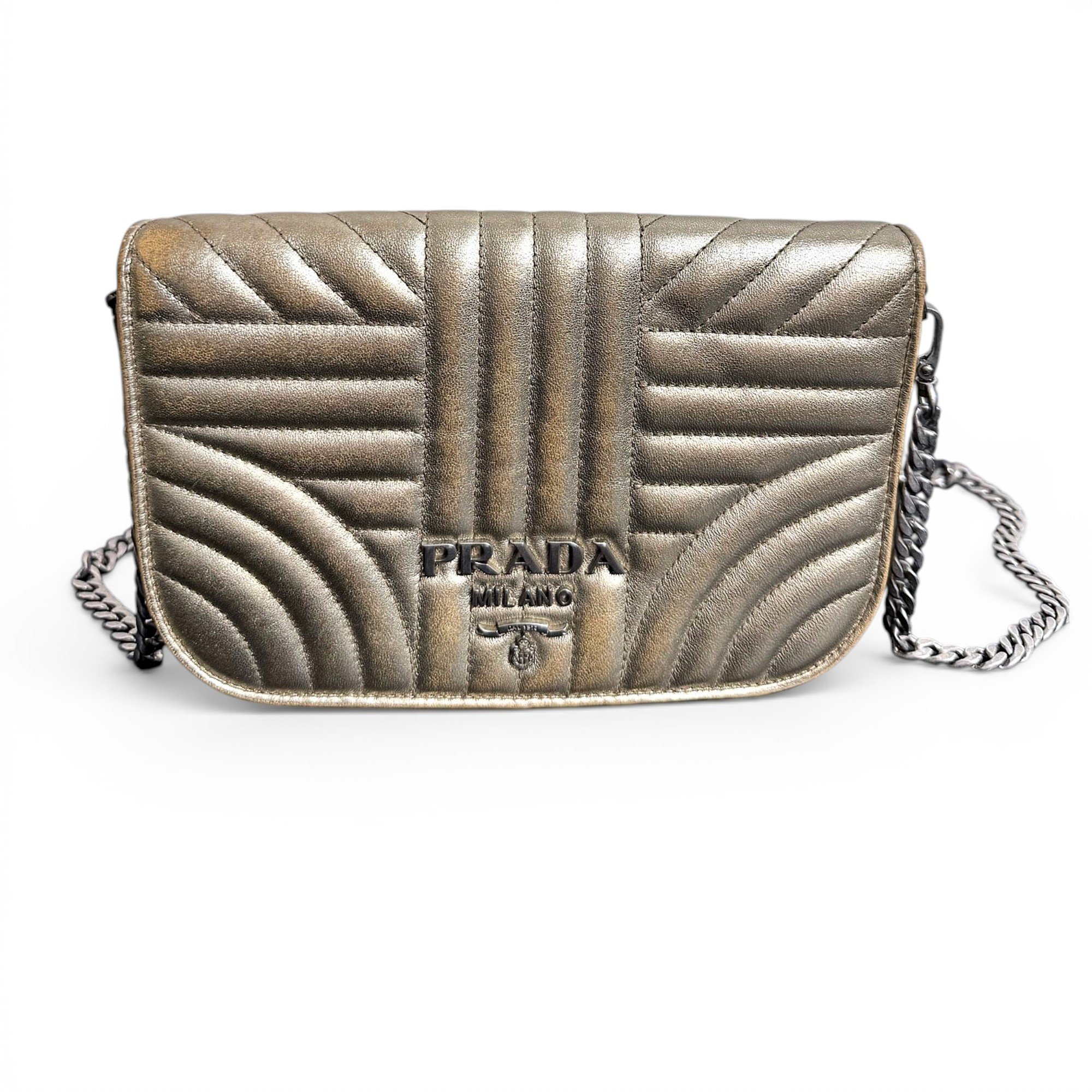 Diagramme leather crossbody bag