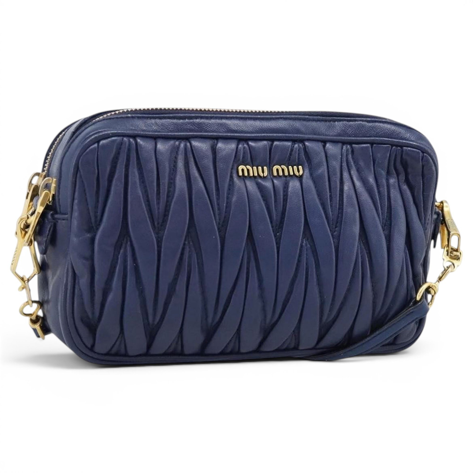 Matelassé leather handbag