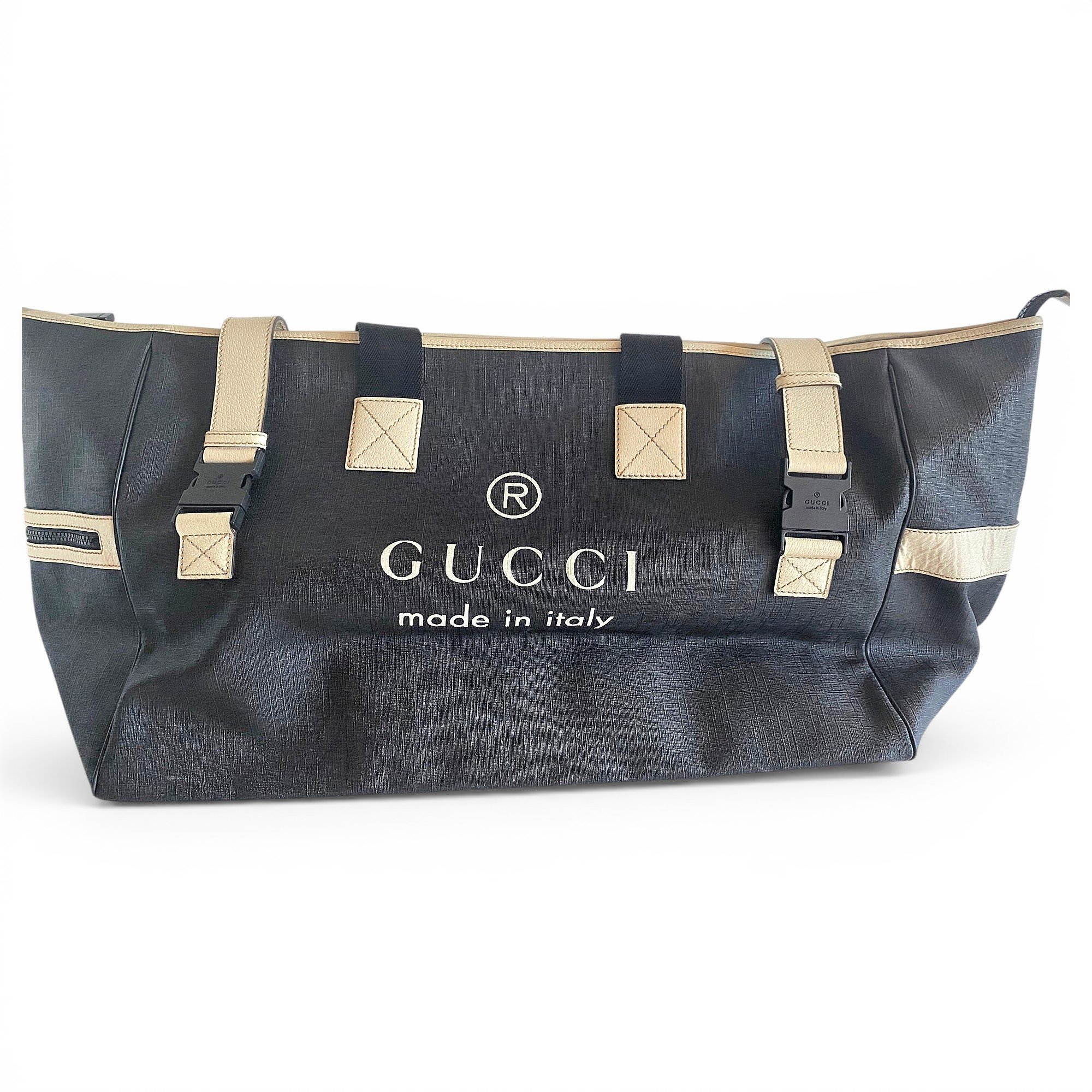 Leather travel bag