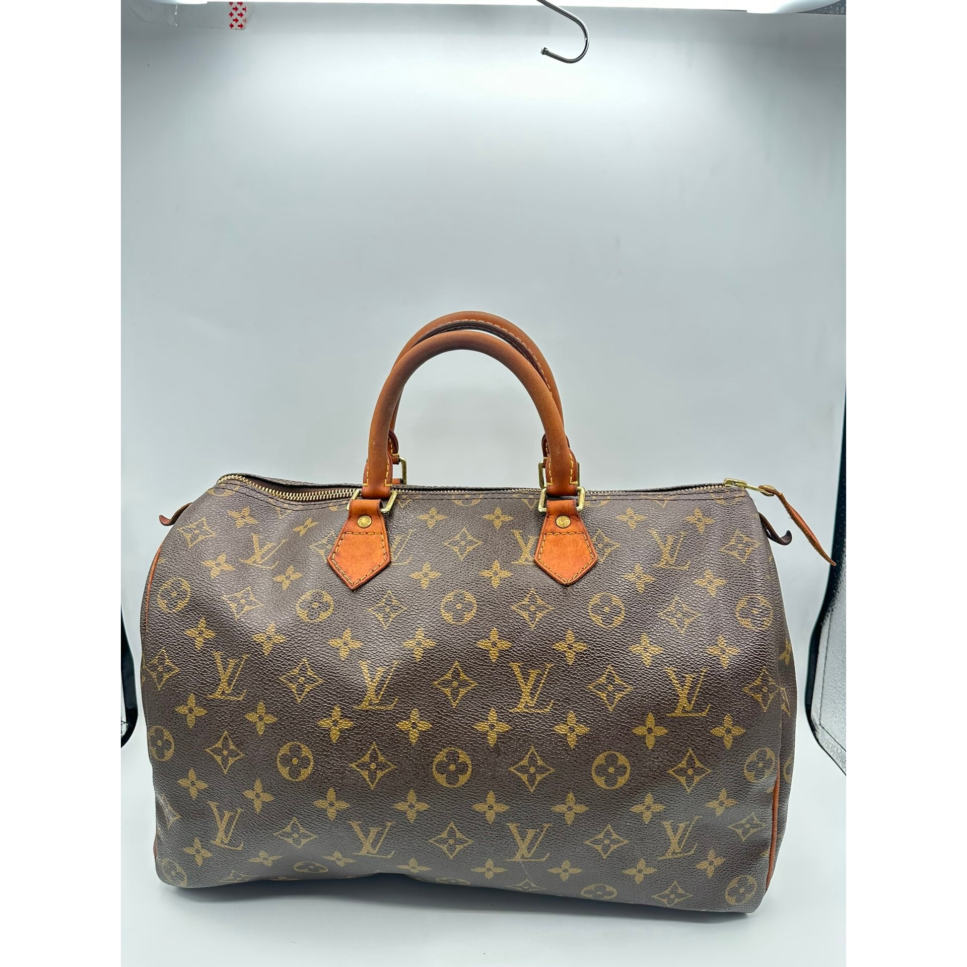 Speedy leather handbag