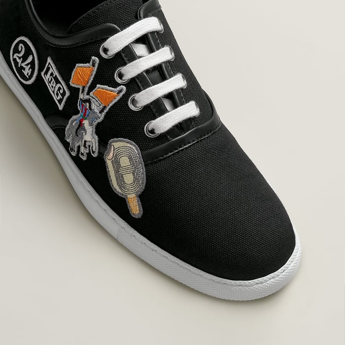 Noir Innocent Sneaker