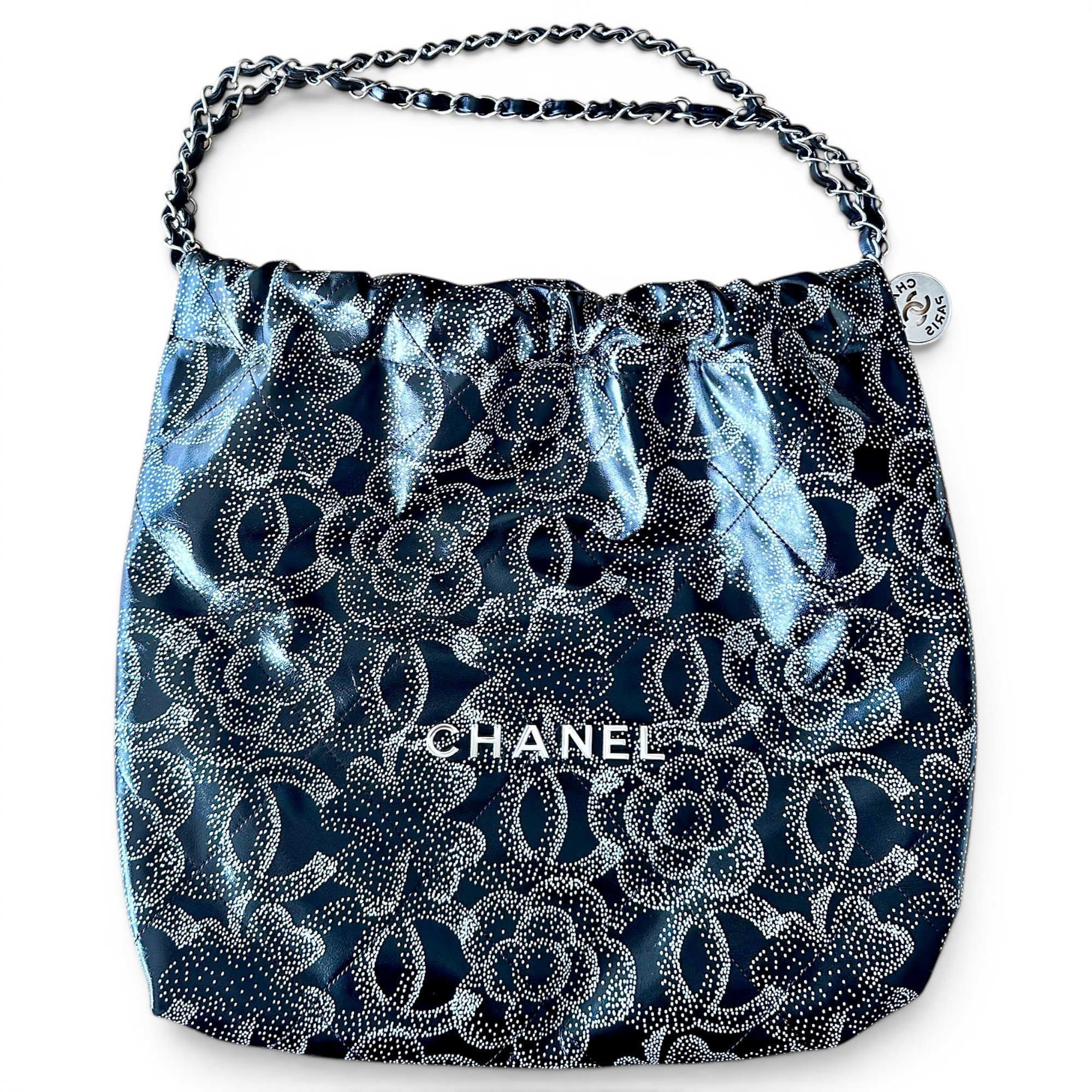 Chanel 22 leather tote